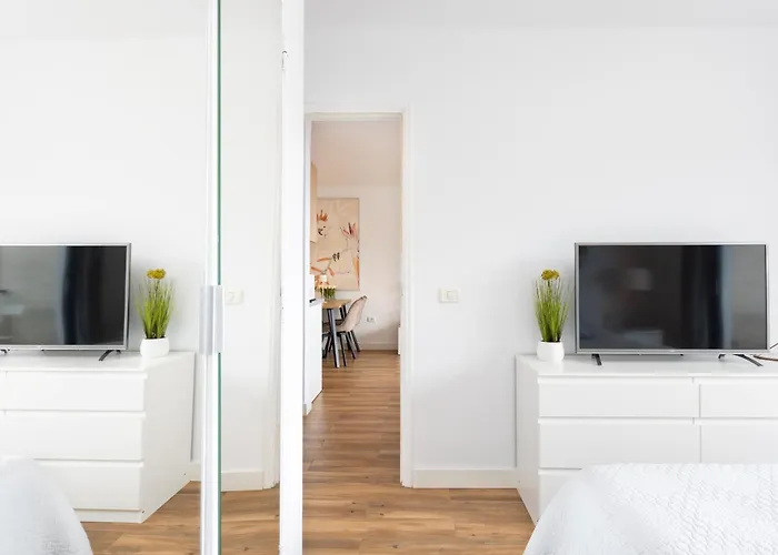 Home2book Dreamy View Of The Bay Private Terrace